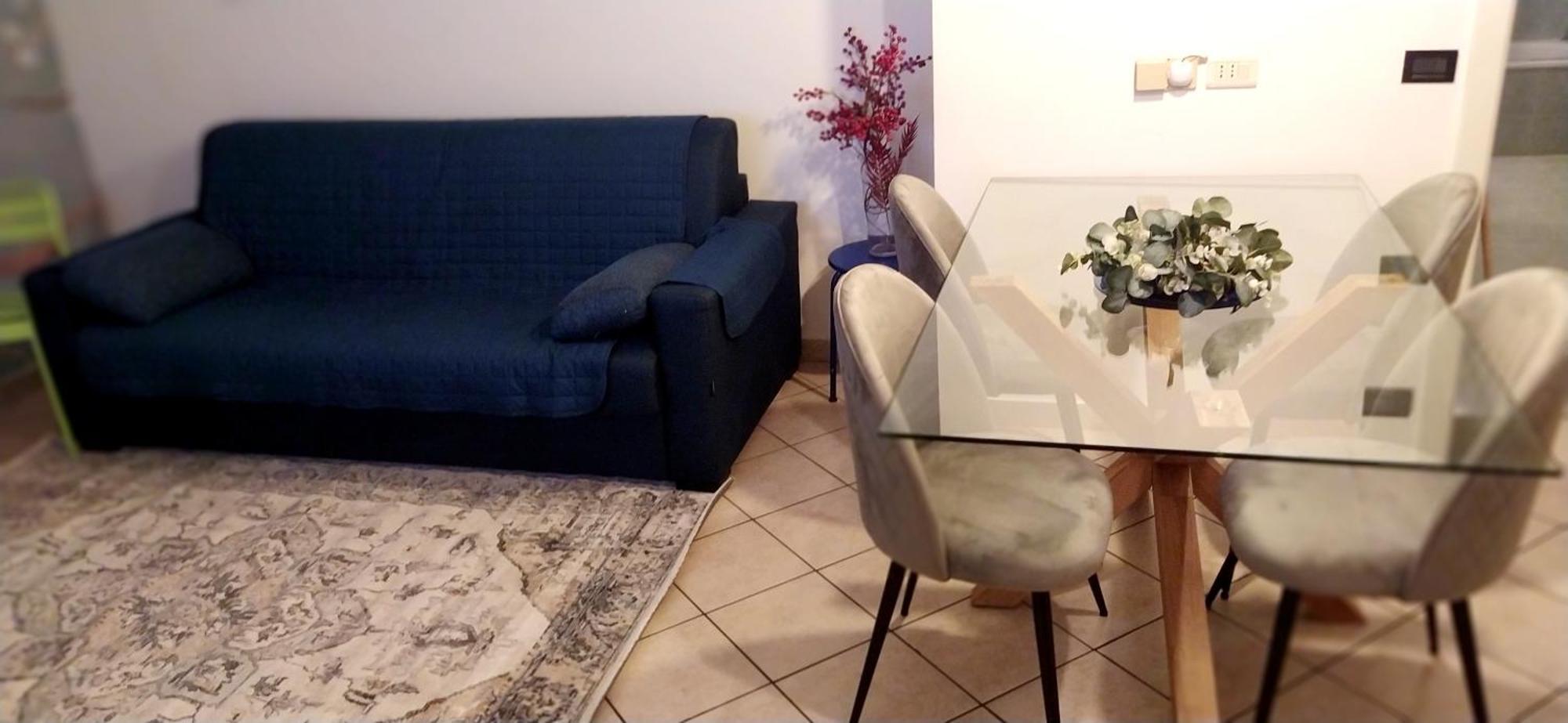 Duomo Nest Entire Apartment เตรนโต ภายนอก รูปภาพ