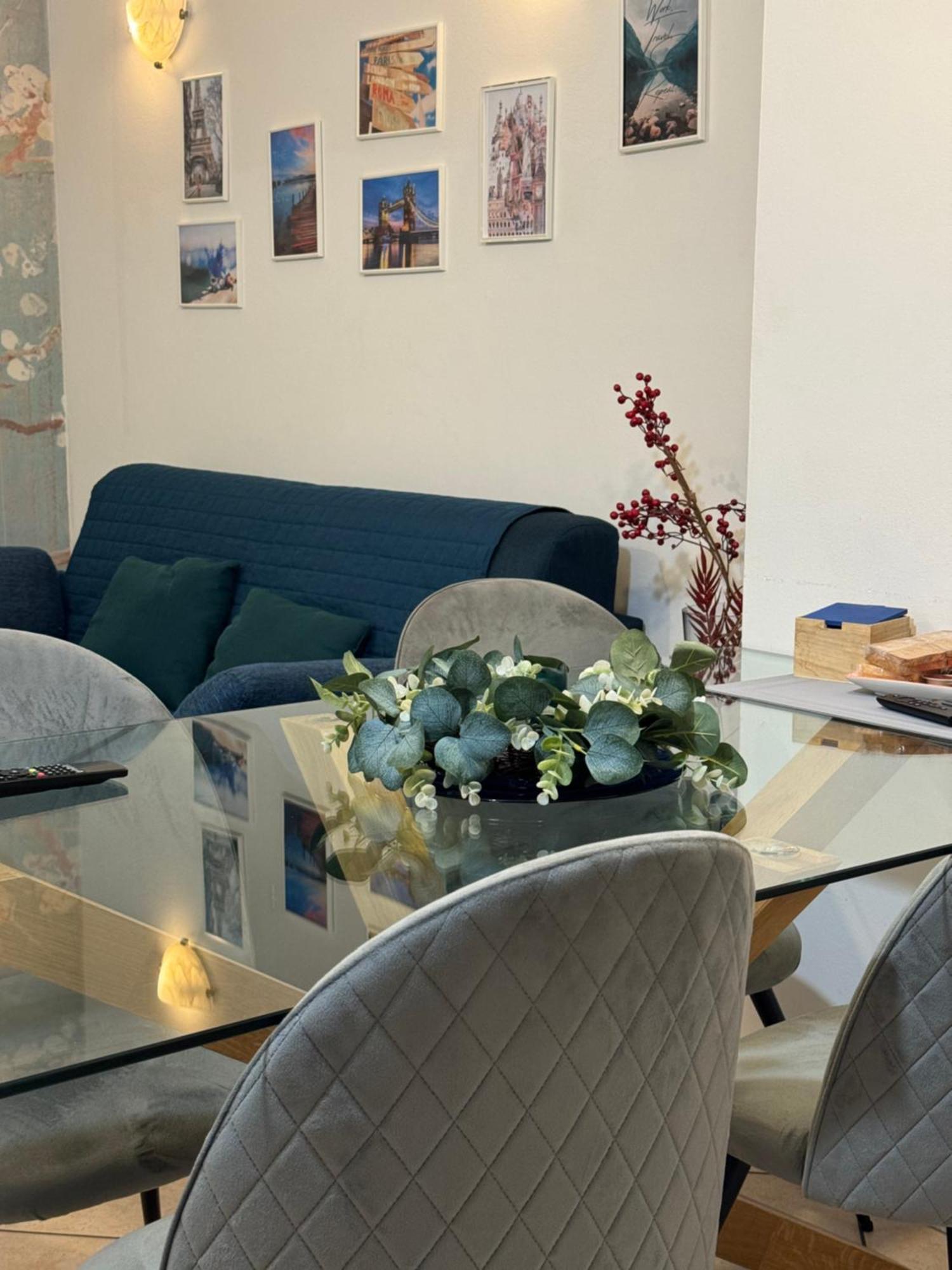 Duomo Nest Entire Apartment เตรนโต ภายนอก รูปภาพ